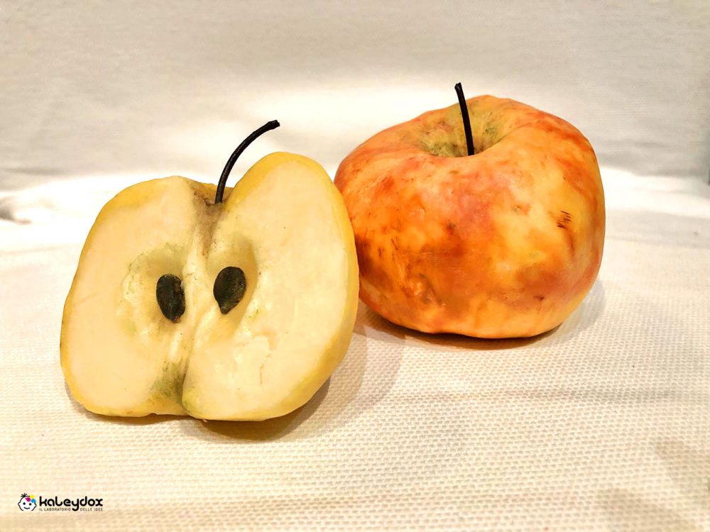 Sapone artistico che riproduce una mela
